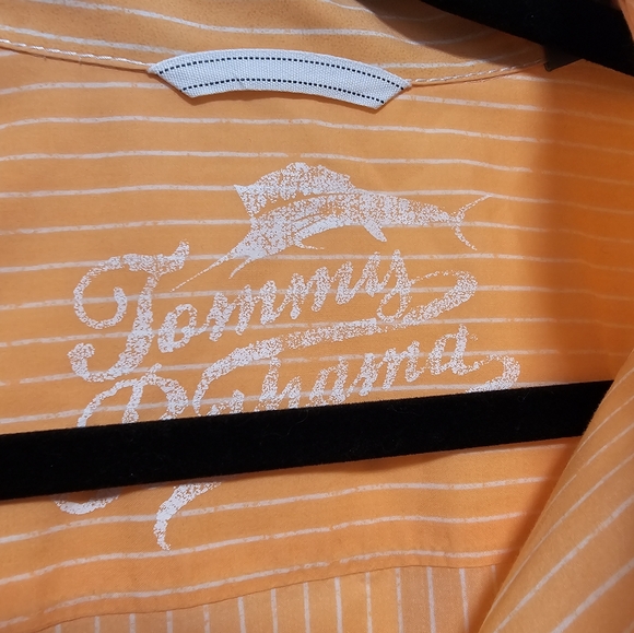Men's Tommy Bahama shiry - Picture 2 of 7